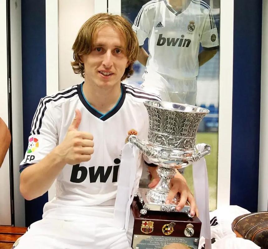 国足进攻体系如何改进？