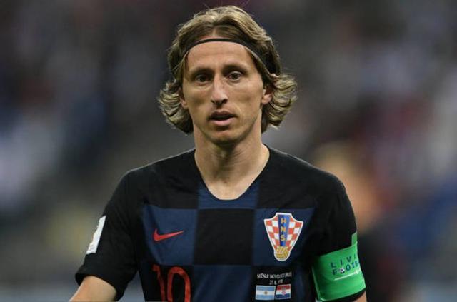 官方：武汉三镇后卫肖开提江租借加盟南京城市