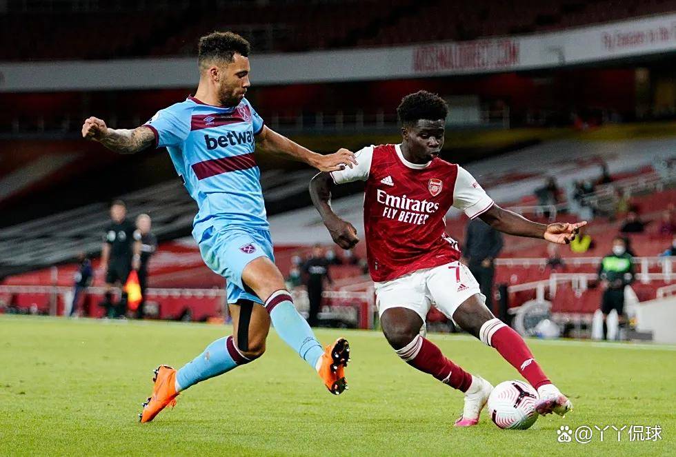 [图]爱德华兹26+5鲍威尔21分 森林狼扑灭热火迎三连胜