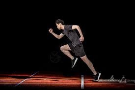 [德甲]斯坦尼西奇倒三角 萨内推射打破僵局